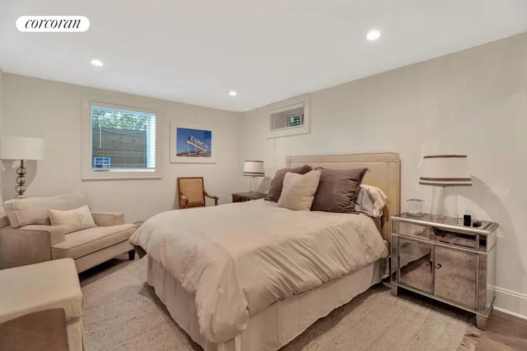 The Hamptons Real Estate | View 17 Meadowgrass Lane | room 23 | View 24