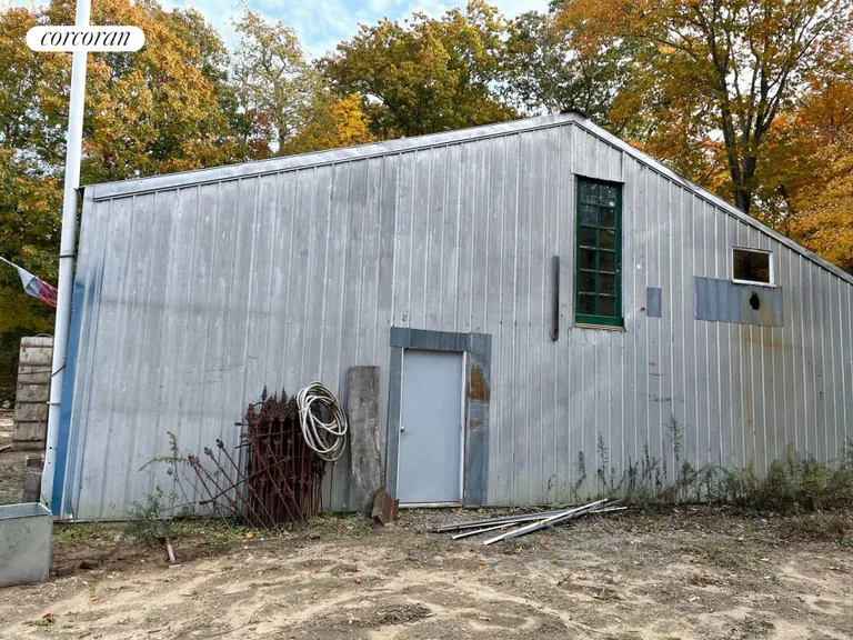 New York City Real Estate | View 87 North Ferry Road | work barn | View 15