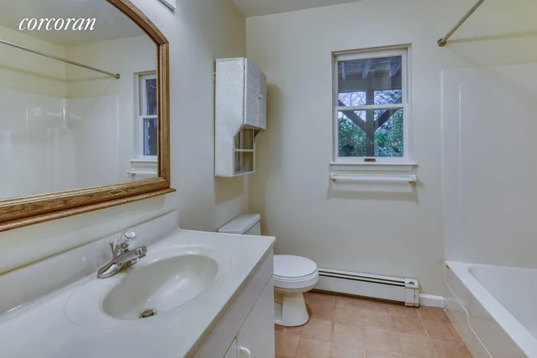 New York City Real Estate | View 25 North Fernwood | guest bath | View 21