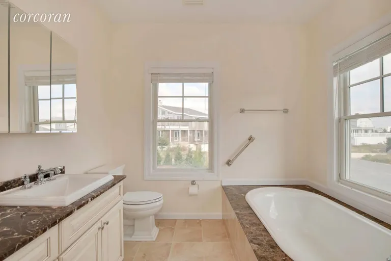 New York City Real Estate | View 812 Dune Road | Master Bath | View 14