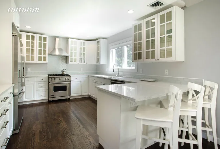 New York City Real Estate | View 38 Clearview Drive | kitchen | View 7