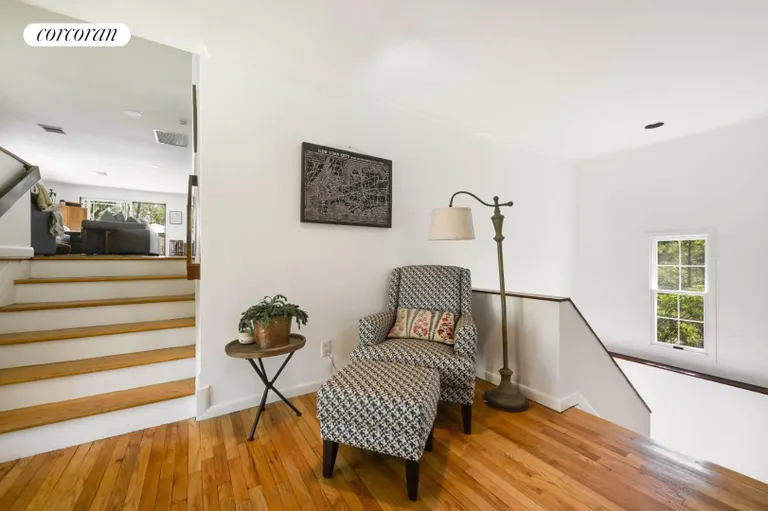 New York City Real Estate | View 3 Quadrant Hill Road | Foyer | View 14