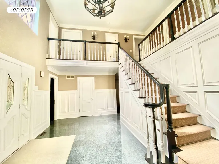 New York City Real Estate | View 29 Inlet View Path | Foyer | View 2