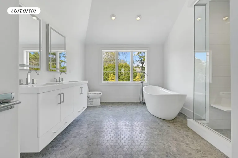 New York City Real Estate | View 63 Middle Pond Road | Main bathroom | View 14
