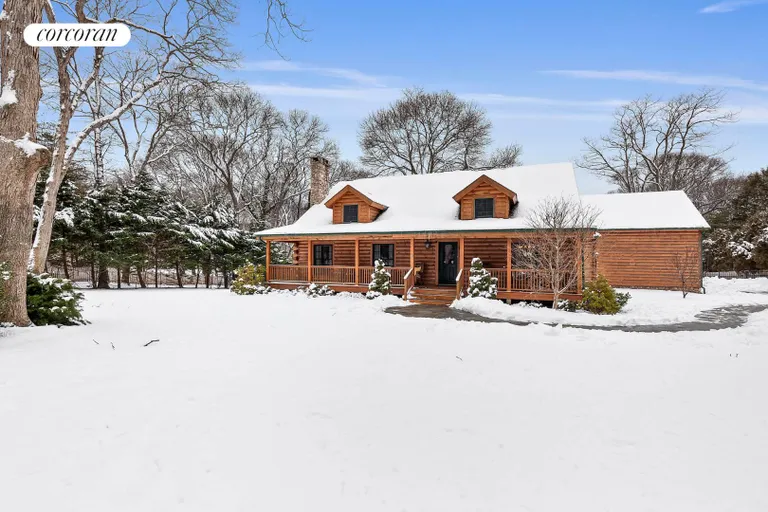 New York City Real Estate | View 7500 Nassau Point Road | 3 Beds, 2 Baths | View 1