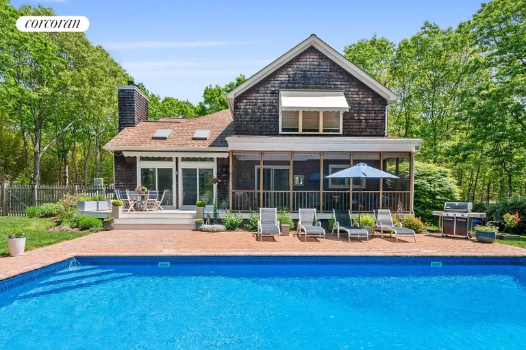New York City Real Estate | View 21 Cove Neck Lane | Jump on in! | View 2