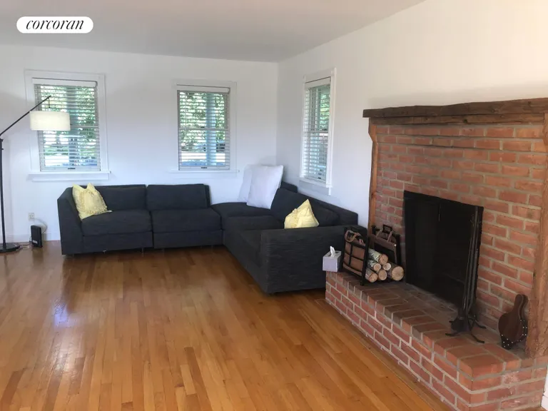 New York City Real Estate | View 1 Farmstead Lane | Living room | View 16