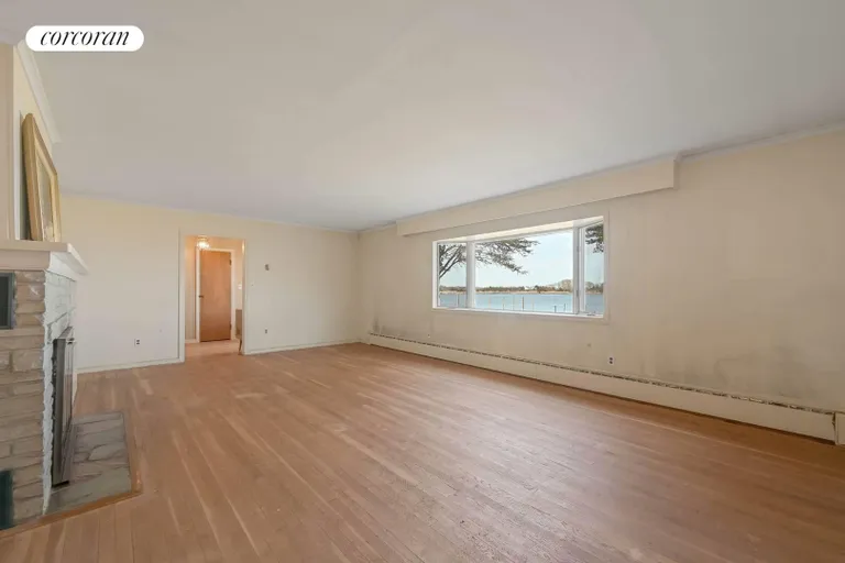New York City Real Estate | View 41 Tuthill Point Road | room 5 | View 6