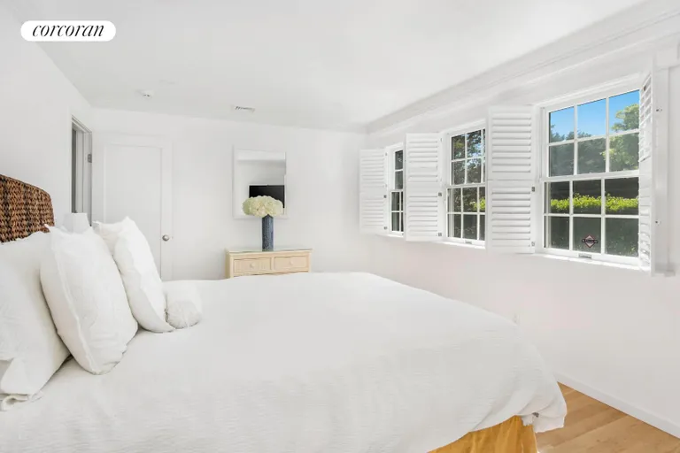 New York City Real Estate | View 26 Oneck Place | room 24 | View 25
