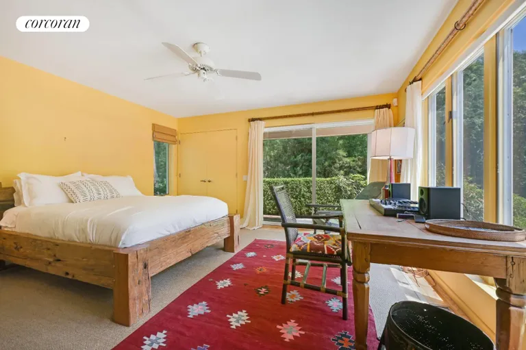 The Hamptons Real Estate | View 8 Kettle Court | room 13 | View 14