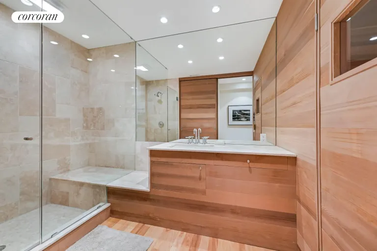 The Hamptons Real Estate | View 8 Kettle Court | room 16 | View 17