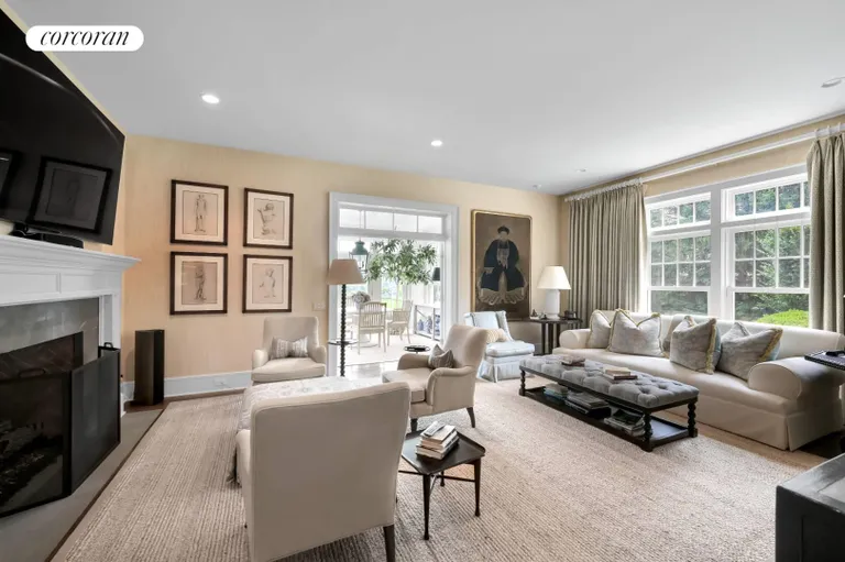 New York City Real Estate | View 33 West Pond Drive | room 14 | View 15