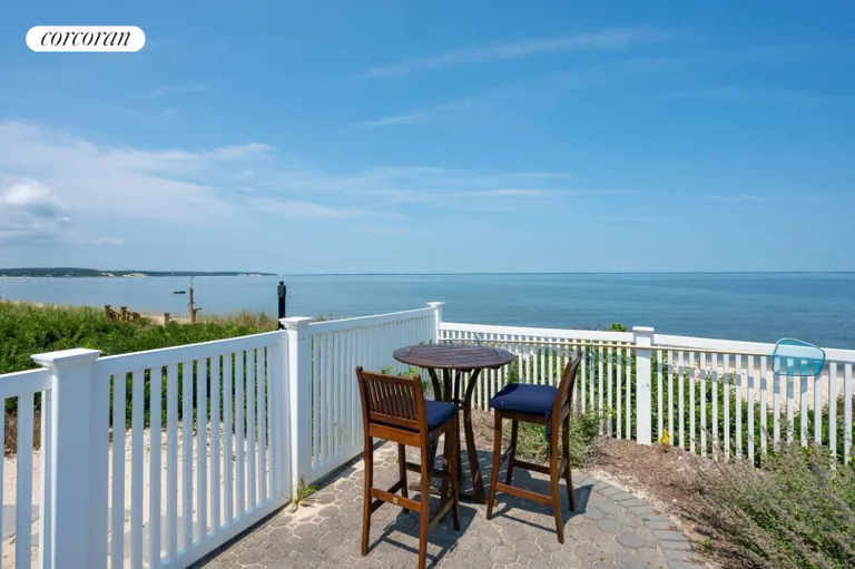 New York City Real Estate | View 18 Peconic Crescent | room 23 | View 24