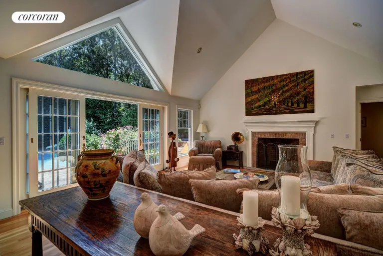 New York City Real Estate | View 10 Beechwood Court | room 4 | View 5