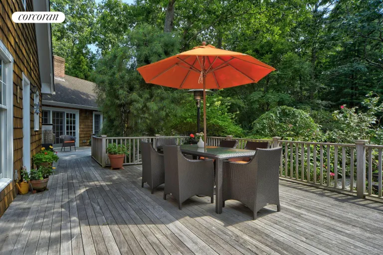 New York City Real Estate | View 10 Beechwood Court | room 24 | View 25