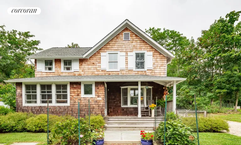 New York City Real Estate | View 84 West Neck Road | 4 Beds, 2 Baths | View 1