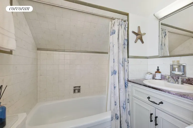 New York City Real Estate | View 15 Willis Street | Upstairs Ful Bath | View 14