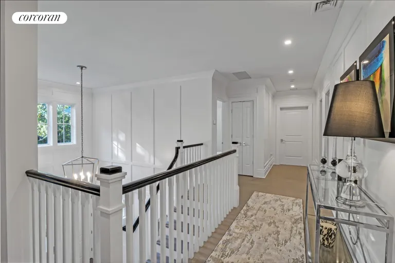 New York City Real Estate | View 24 Cove Neck Lane | room 13 | View 14