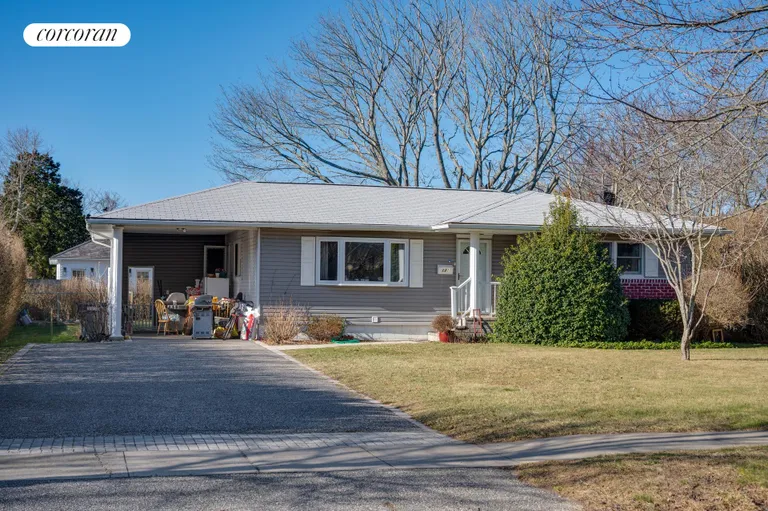 The Hamptons Real Estate | View 121 David Whites Lane | room 2 | View 3