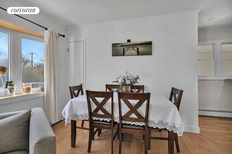 The Hamptons Real Estate | View 121 David Whites Lane | room 6 | View 7