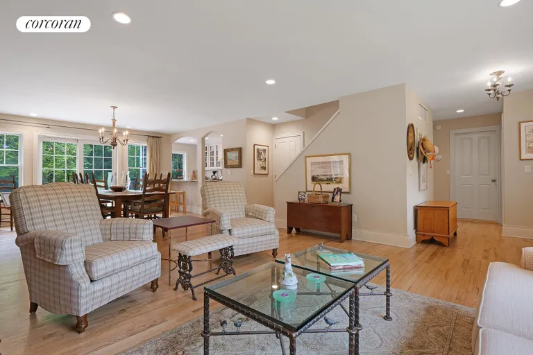 New York City Real Estate | View 79 Hildreth Lane | room 4 | View 5