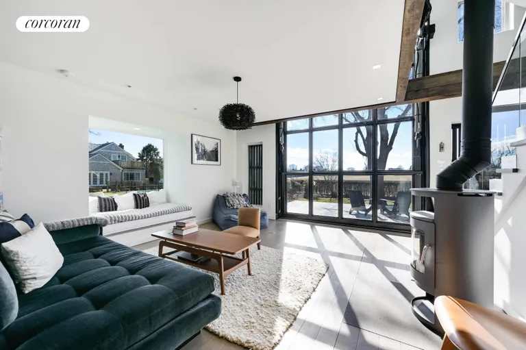 The Hamptons Real Estate | View 178 Parsonage Lane | room 23 | View 24