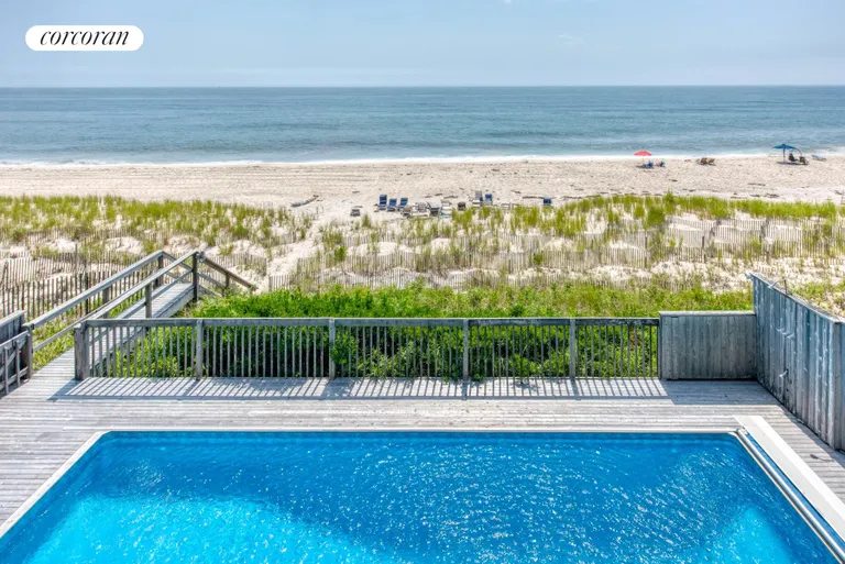 New York City Real Estate | View 40 Dune Road | 6 Beds, 4 Baths | View 1