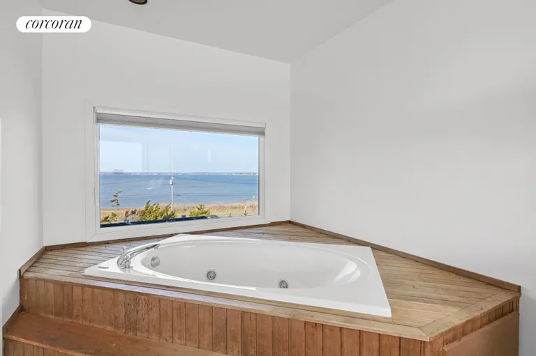 New York City Real Estate | View 40 Dune Road | Master Bedroom with Jacuzzi | View 24
