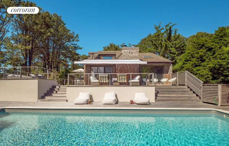 The Hamptons Real Estate | View 25 Blackwatch Court | Resort Living | View 5