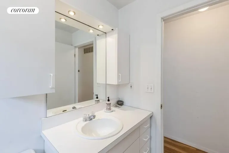 The Hamptons Real Estate | View 17 Third Road | room 9 | View 10