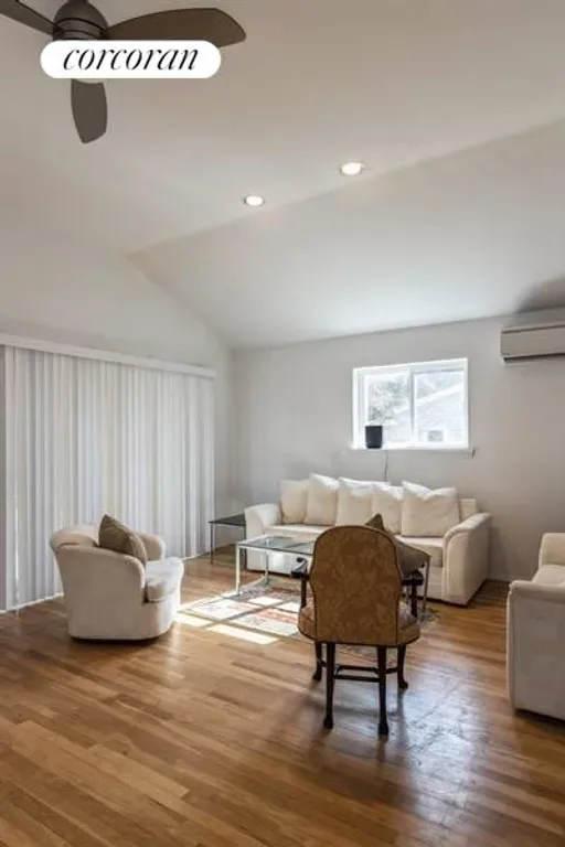 The Hamptons Real Estate | View 17 Third Road | room 10 | View 11