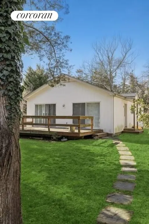 The Hamptons Real Estate | View 17 Third Road | room 11 | View 12