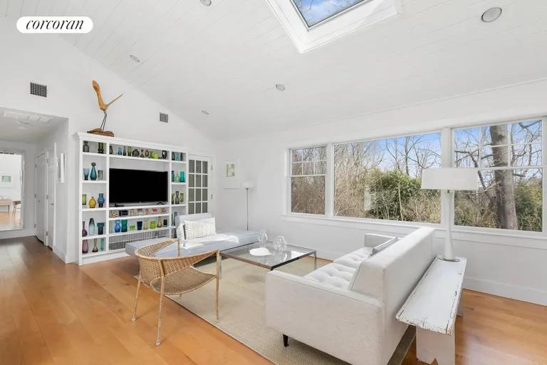 New York City Real Estate | View 82 North Cartwright Road | room 12 | View 13