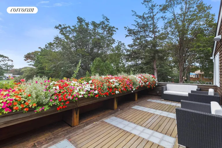 New York City Real Estate | View 16 Penny Lane | room 9 | View 10