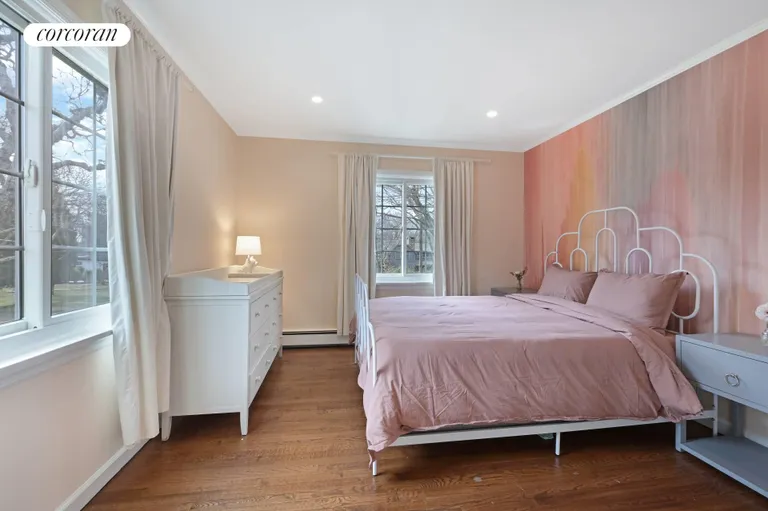 New York City Real Estate | View 28 Bay View Drive North | room 10 | View 11