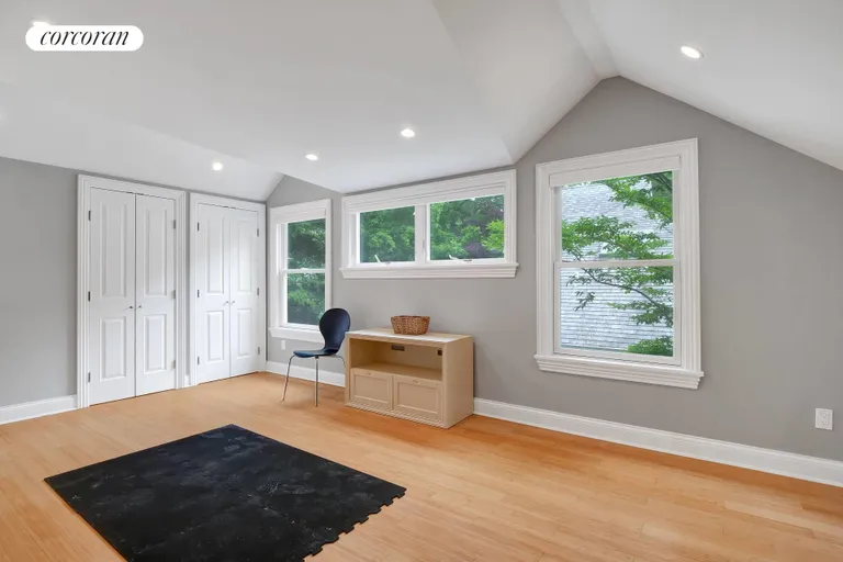 New York City Real Estate | View 49 Northside Drive | room 22 | View 23