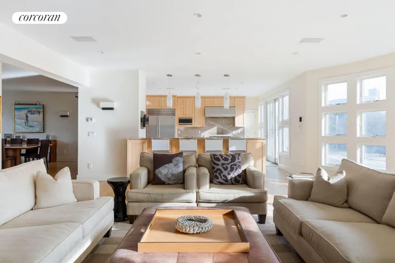 The Hamptons Real Estate | View 266 Marine Blvd. | room 5 | View 6