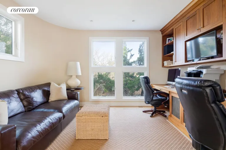 The Hamptons Real Estate | View 266 Marine Blvd. | room 6 | View 7