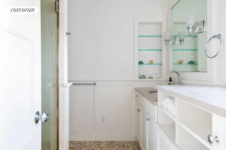 The Hamptons Real Estate | View 266 Marine Blvd. | room 19 | View 20