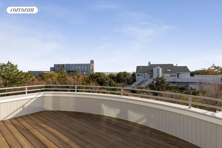The Hamptons Real Estate | View 266 Marine Blvd. | room 23 | View 24