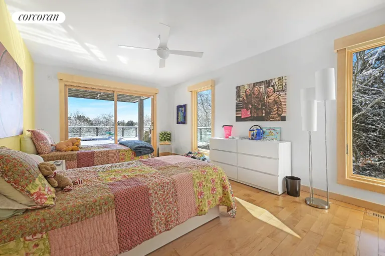 New York City Real Estate | View 23 Seabreeze Lane | two twin beds | View 24