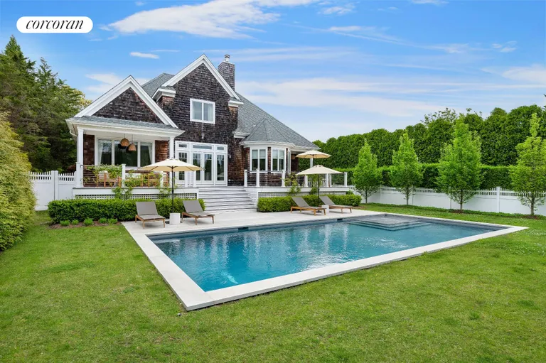 New York City Real Estate | View 260 Montauk Highway | 4 Beds, 3 Baths | View 1