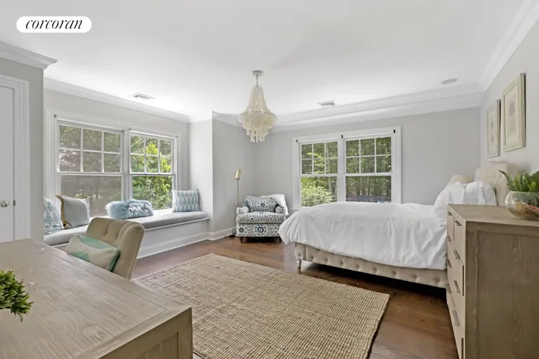 New York City Real Estate | View 31 North Haven Way | room 10 | View 11