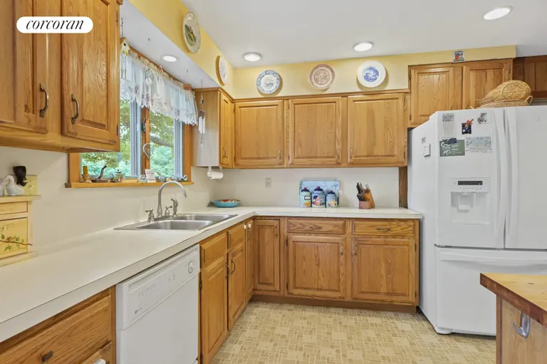 New York City Real Estate | View 191 Big Fresh Pond Road | Large Kitchen | View 10