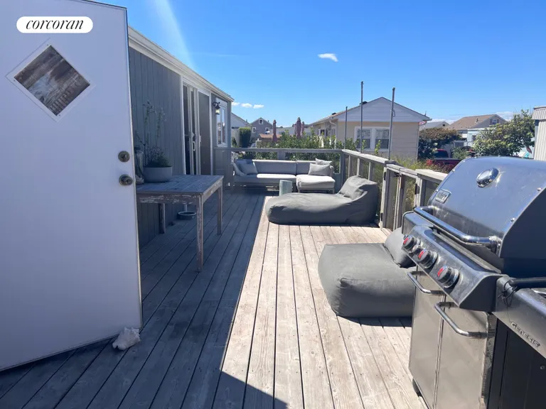 New York City Real Estate | View 100 Deforest Road, Unit 406 | Large deck | View 12