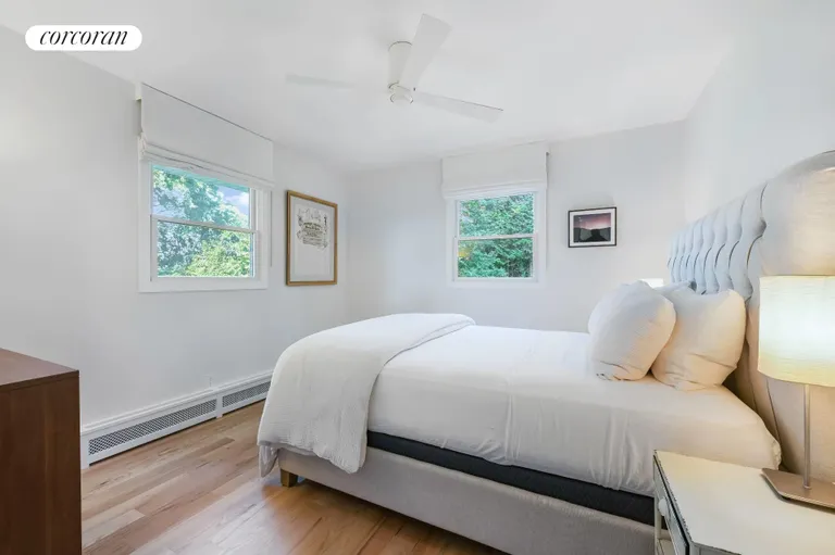 New York City Real Estate | View 14 South Ferncroft Place | room 19 | View 20