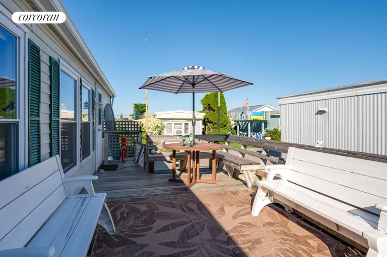 New York City Real Estate | View 100 DeForest Road | room 9 | View 10