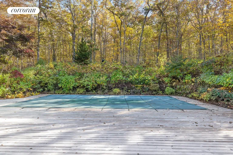 New York City Real Estate | View 41 La Foret Lane | Private w/ mature Plantings | View 13