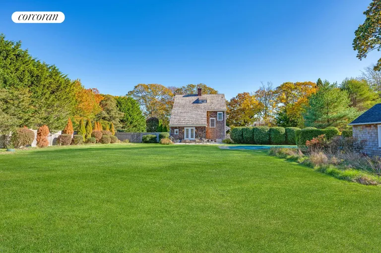 New York City Real Estate | View 13 Basket Neck Lane | room 20 | View 21