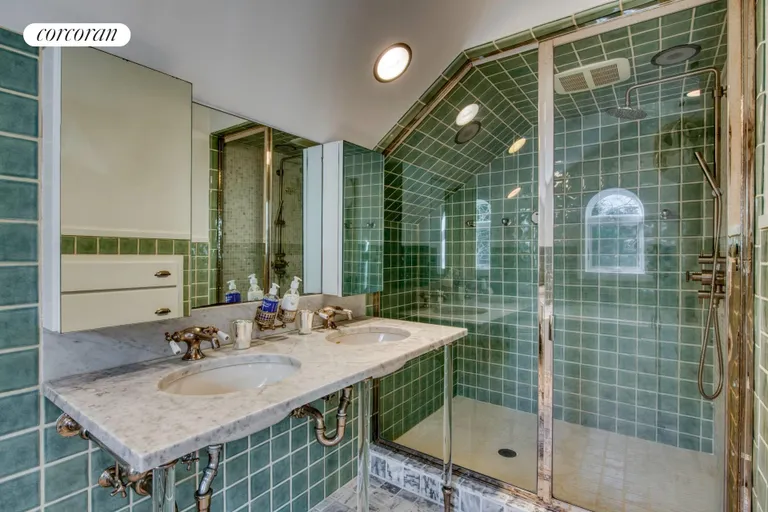 New York City Real Estate | View 151 North Ferry Road | Private bath | View 17